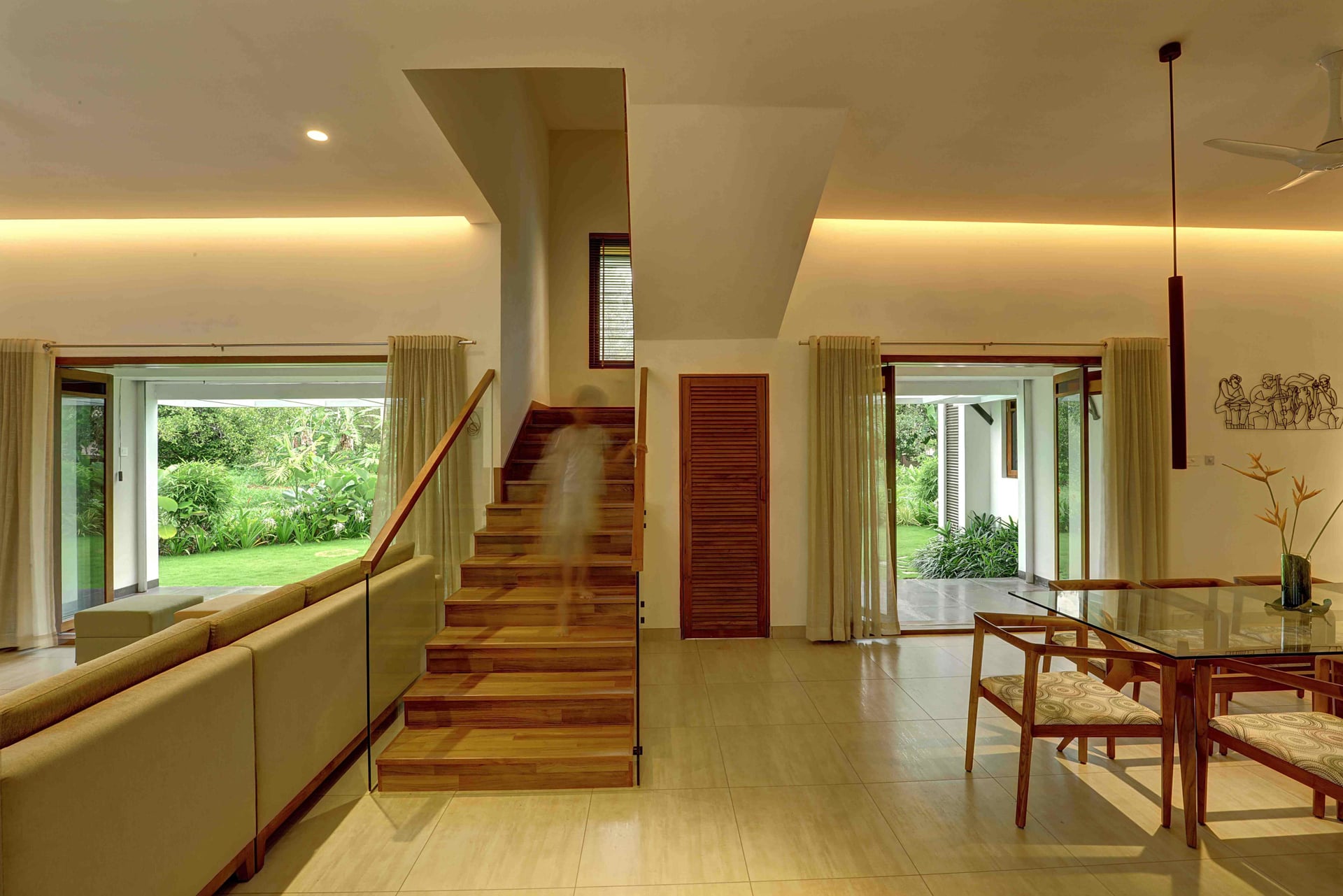 Lucent House - Image 3