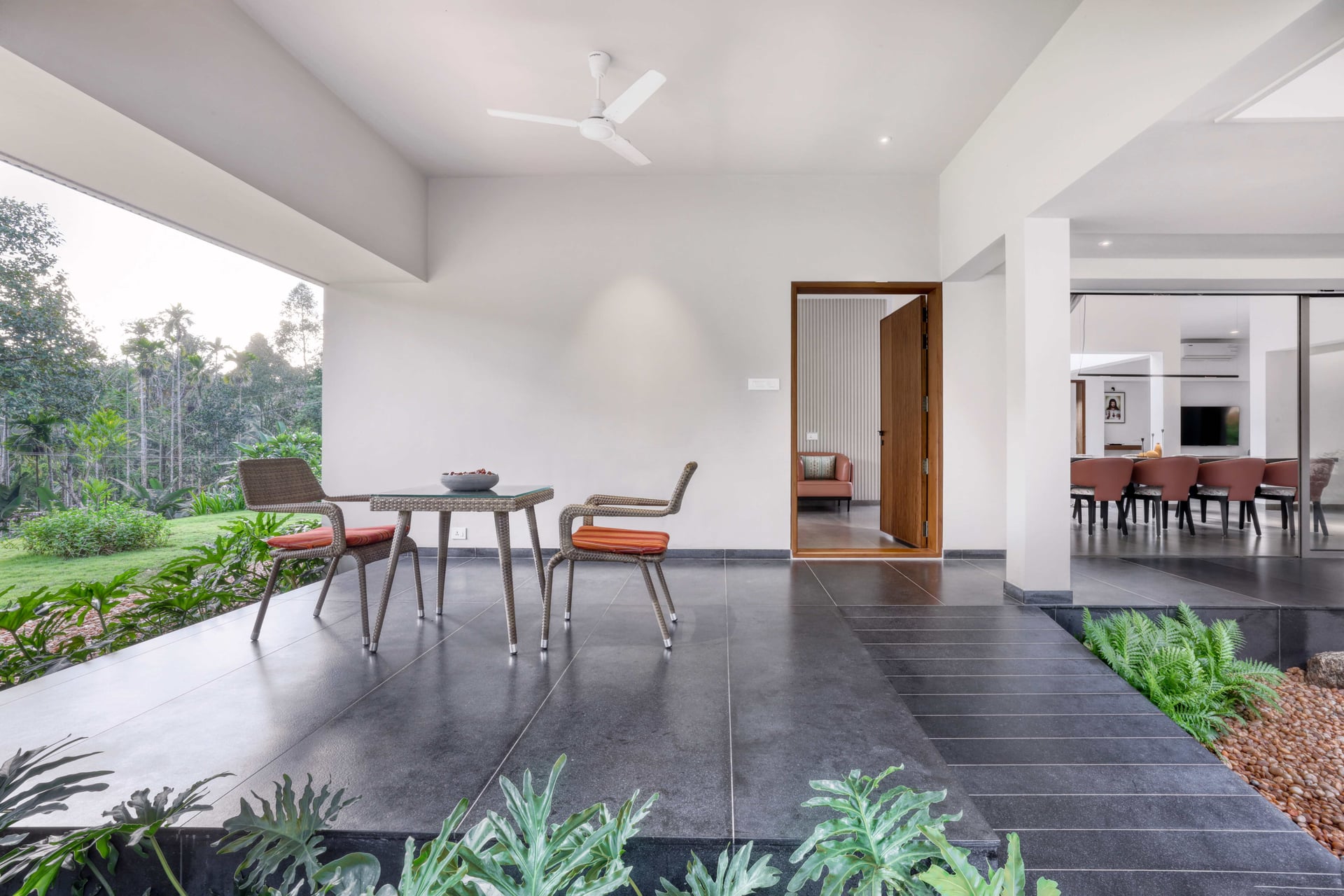 Shades of Tropics - Image 4