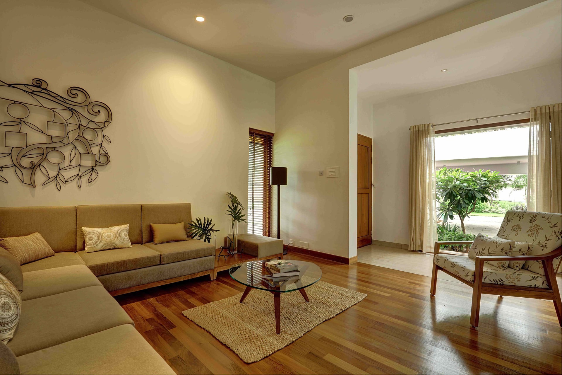 Lucent House - Image 4