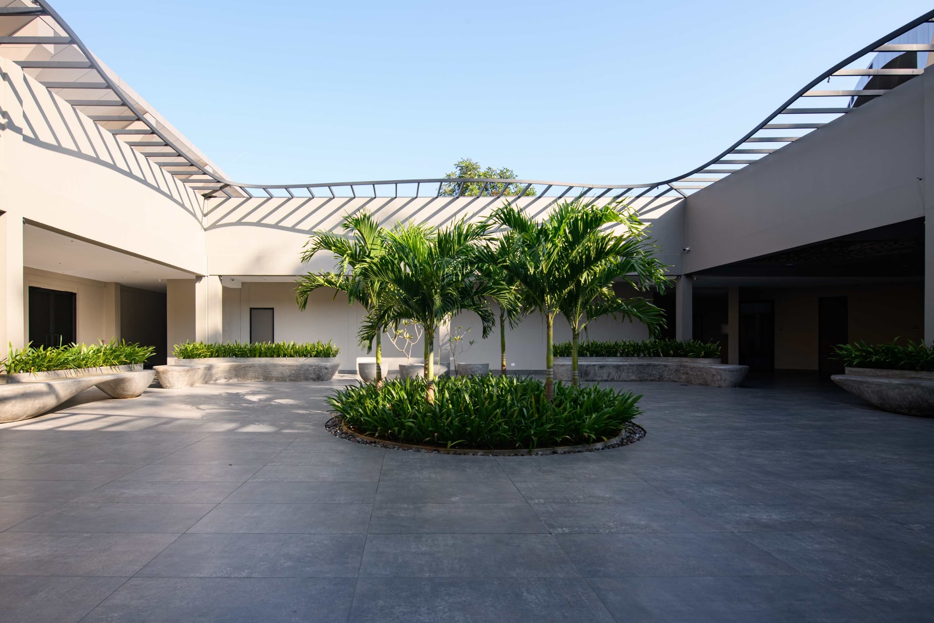 Base Eleven Convention Centre - Image 9