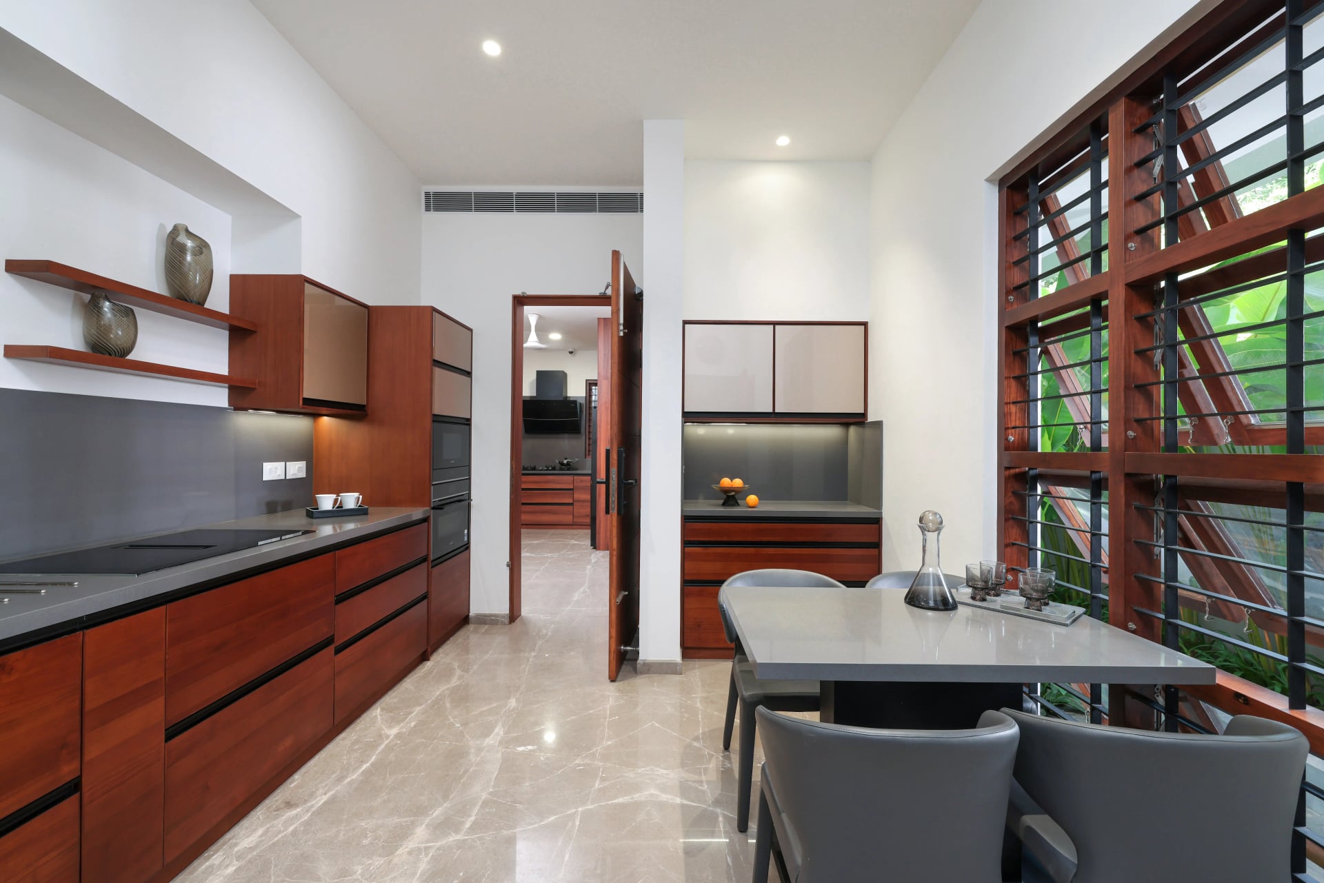 House of Strings - Image 10