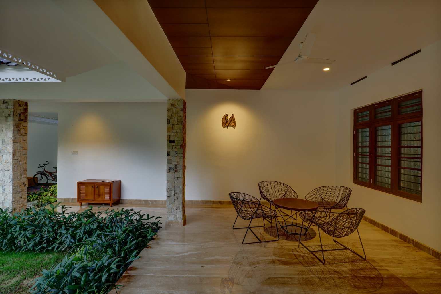 The Candid Luxury - Image 4